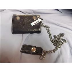 LEATHER WALLET WITH CHAIN