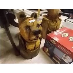 UNIQUE CHAINSAW CARVING - BEAR IN STUMP