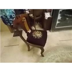 VINTAGE DINING CHAIRS - PETTI POINT SEATS - 4 TTL