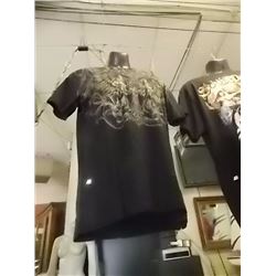 T-SHIRT -  AFFLICTION - "AFFLICTION" DOWN LEFT SIDE SHOULDER TO ARM - WITH RED & SILVER CROSS - XL