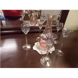 WINE GLASSES & DECANTER
