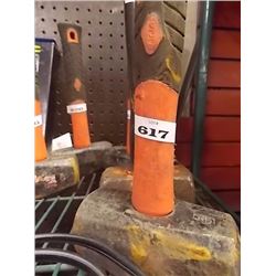 SLEDGE HAMMER - FIBRE GLASS HANDLE - 4LB - USED
