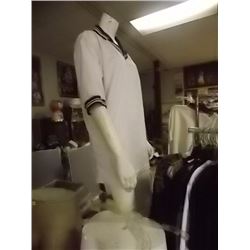 FEMALE MANNIQUIN- NECK TO CALF ON STAND