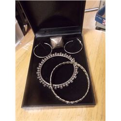 EARRINGS , BRACELT & RING - 925 & NON FEROUS JEWELRY - 3 PC TTL