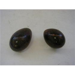 TWO POLISHED HARDSTONE EGGS, height of largest 9cm (2)  20-30...