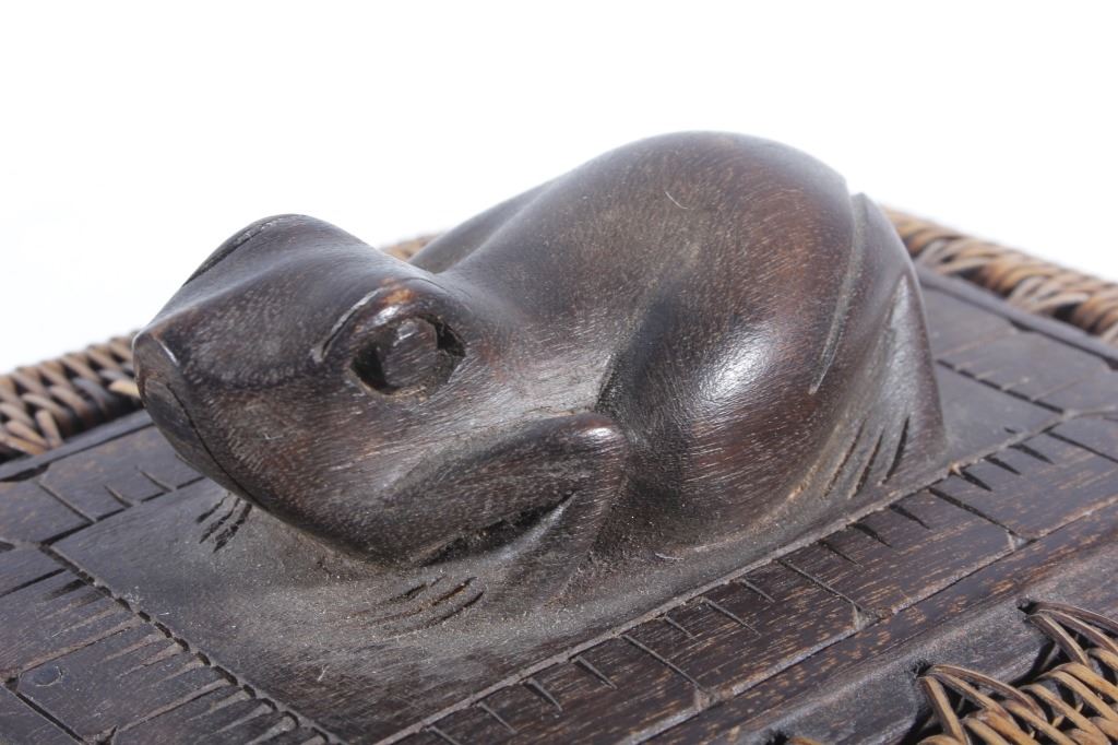 Eskimo Inuit Frog Totem Pine Needle Woven Box