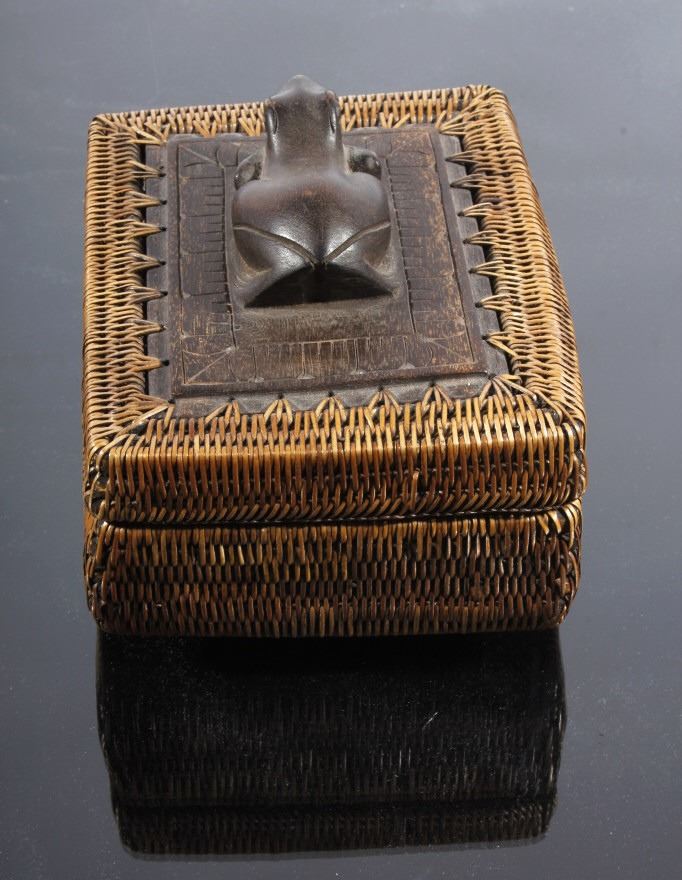 Eskimo Inuit Frog Totem Pine Needle Woven Box