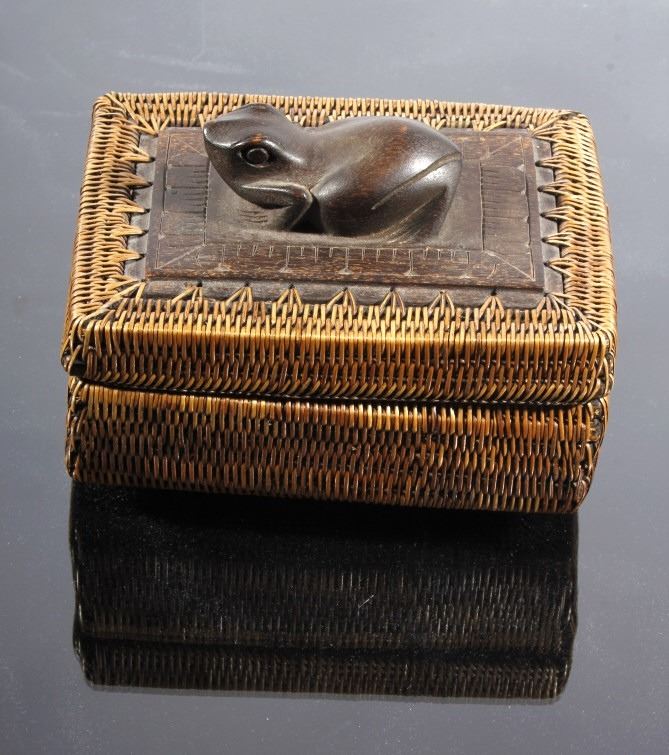 Eskimo Inuit Frog Totem Pine Needle Woven Box