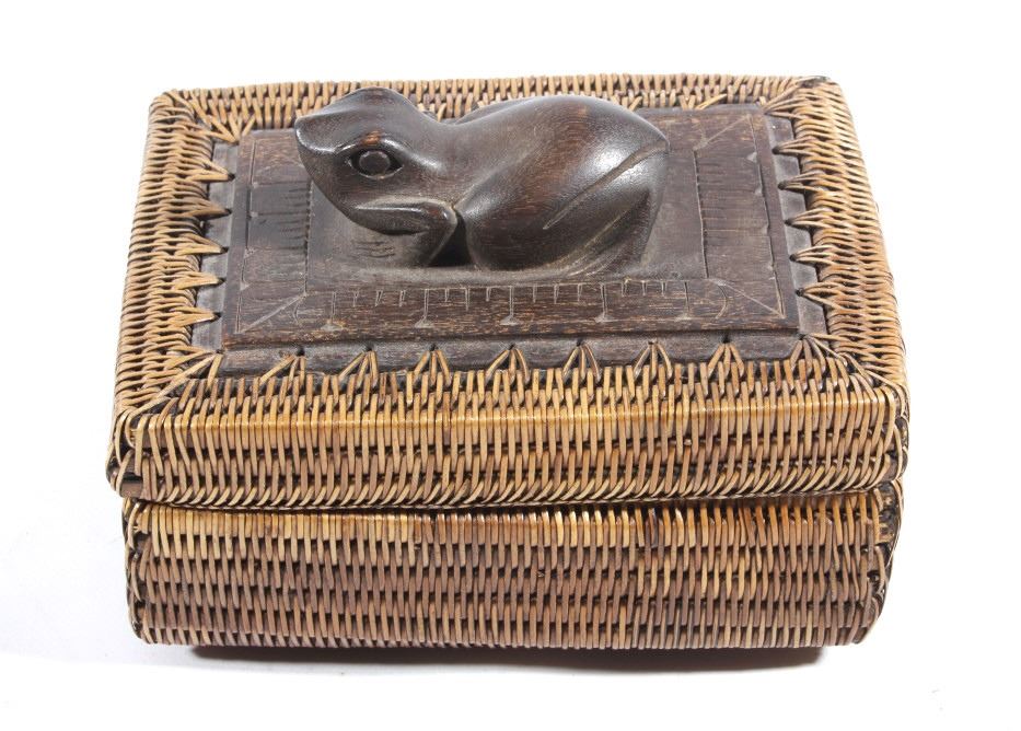 Eskimo Inuit Frog Totem Pine Needle Woven Box