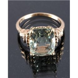 10K Gold Aquamarine Ring