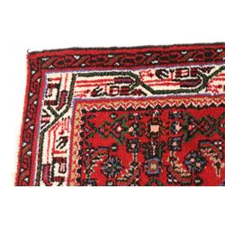 Persian Medallion Or Kashan Rug