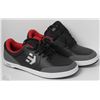 Image 1 : #25-ETNIES MARANA BLACK AND GREY SHOES