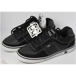 #33-VANS ROWLEY BLACK AND WHITE SHOES