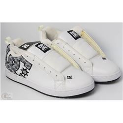 #37-DC COURT GRAFFIK WHITE SHOES