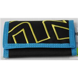 #125-ETNIES BLACK AND TEAL WALLET