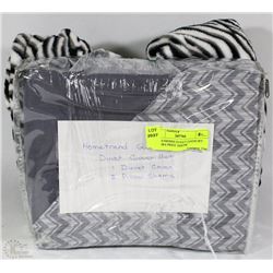 HOMETRENDS DUVET COVER SET &ZEBRA PRINT THROW
