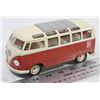 Image 1 : KINSMART 1962 VOLKSWAGEN CLASSICAL BUS SCALE 1:24