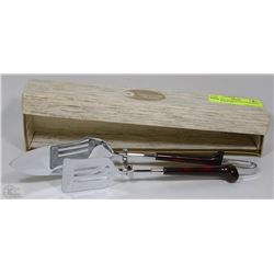 VINTAGE GOURMATES SANDWICH LIFTER/SERVER