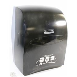 KIMBERLEY CLARK PROFESSIONAL PAPER TOWEL