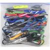 Image 1 : BAG OF ASSORTED SCISSORS