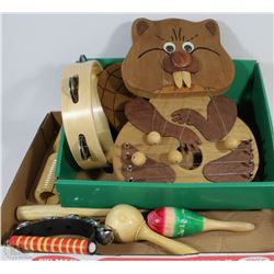 LOT OF VINTAGE MUSIC INSTRUMENTS