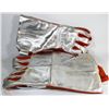Image 1 : LOT OF 3 HEAVY DUTY WELDING GLOVES