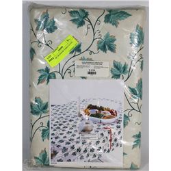 52" X 90" OUTDOOR TABLE CLOTH