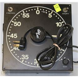 VINTAGE GRALAB DARK ROOM TIMER MODEL 300
