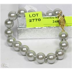 #10- SEA SHELL PEARL BRACELET 7.5" GREY