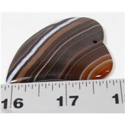67) BROWN AGATE HEART SHAPE PENDANT 109CT
