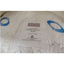 25LBS ACKLANDS WIPING RAGS, WHITE FLEECE