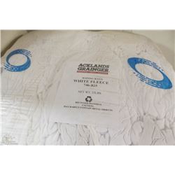 25LBS ACKLANDS WIPING RAGS, WHITE FLEECE