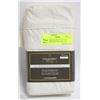 Image 1 : FIELDCREST LUXURY TWO 800 THREAD COUNT PILLOWCASES