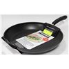 Image 1 : NEW FARBERWARE NONSTICK 12" SKILLET
