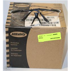 BOX OF AOSAFETY PROTECTIVE GLASSES