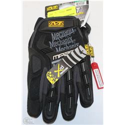 PAIR OF MECHANIX WEAR XLARGE FAST FIT WORK GLOVES