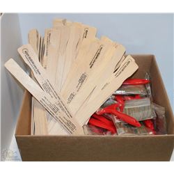 BOX WITH 3" PAINT BRUSHES AND STIR STICKS
