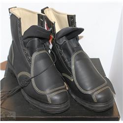 PAIR OF ROYER HIGH CUT CSA APPROVED METATARSAL