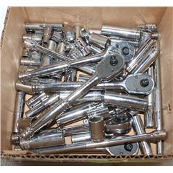 BOX OF ASSORTED WESTWARD 1/4 DRIVE RATCHETS,