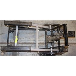 HYRAULIC FOOT PUMP ATV LIFT