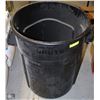 Image 1 : LARGE RUBBERMAID BRUTE BLACK GARBAGE CAN