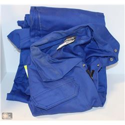 BULWARK FR COVERALLS SIZE 40