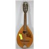 Image 1 : VINTAGE MANDOLIN