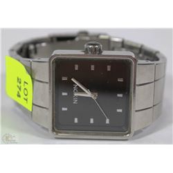 MENS STAINLESS STEEL NIXON WATCH