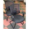 Image 1 : 2 OFFICE ERGONOMIC CHAIRS