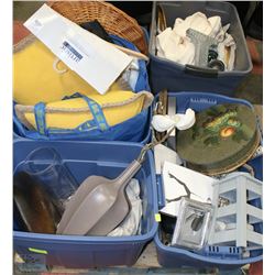 PALLET OF SHOWHOME DECORATIONS