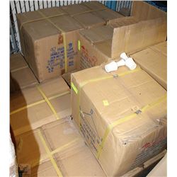 PALLET WITH SMALL WWHITE VASES