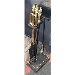 VINTAGE CAST IRON WOOD BURNING STOVE WITH CHIMNEY