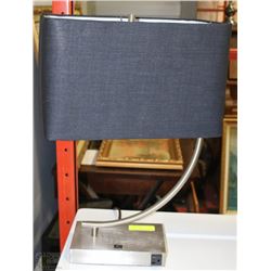 SHOWHOME METAL TABLE LAMP