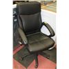 Image 1 : HYDRAULIC LIFT OFFICE CHAIR